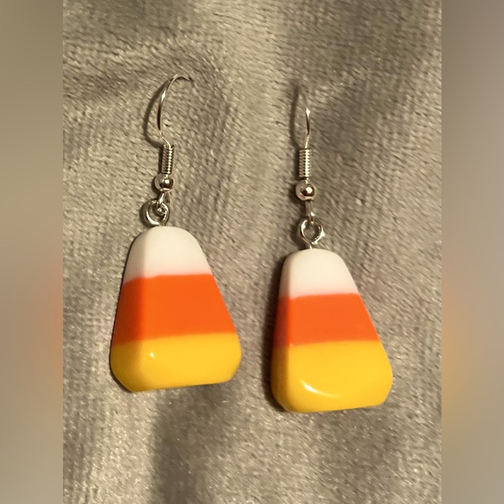 Candy corn novelty earrings